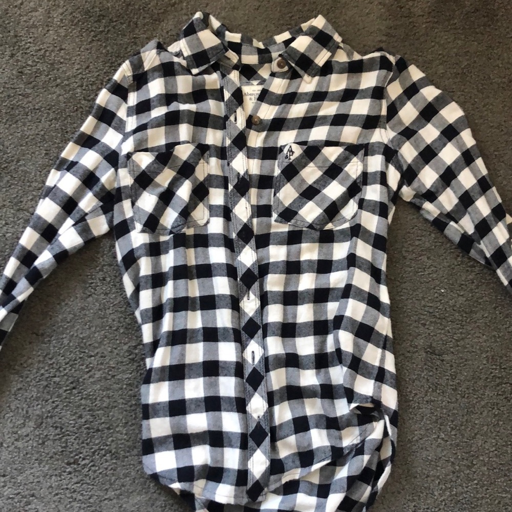 abercombie button up flannel black and white